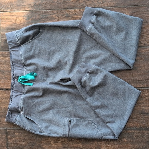 Figs Pants - FIGS Kade Cargo Technical Collection Scrub Jogger Pants Gray Teal - Womens XXL